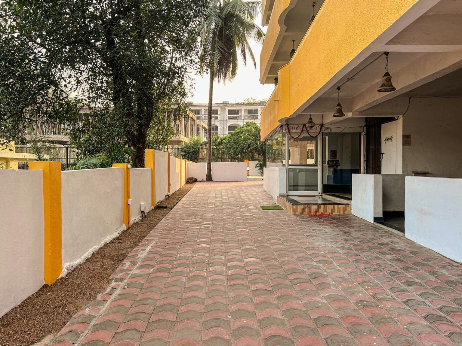 Hotel La Costa Residency Anjuna Exterior foto